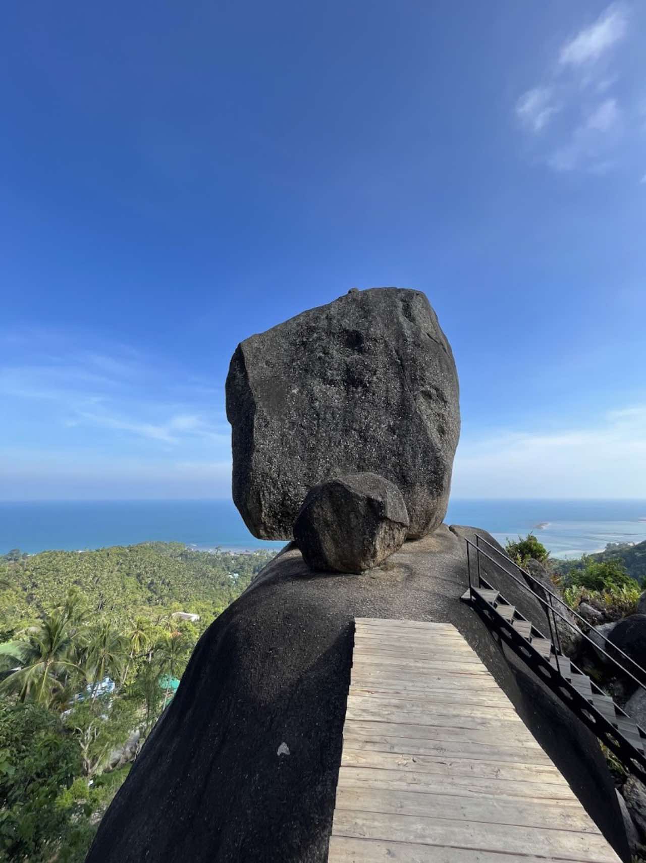 Overlap Stone